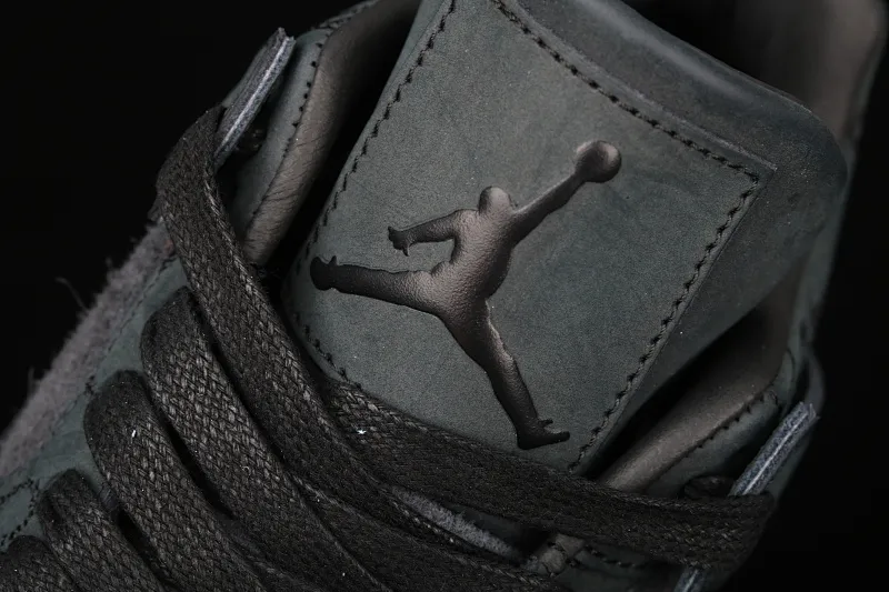 All categories Air Jordan Jordan series basketball shoes Air Jordan 4 Pure original Kaws x Air Jordan 4 Black AJ4 black suede luminous limited edition 930155-001